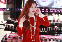 泫雅 性感妩媚引全场惊叹 红色洋装现身站台-韩剧迷网